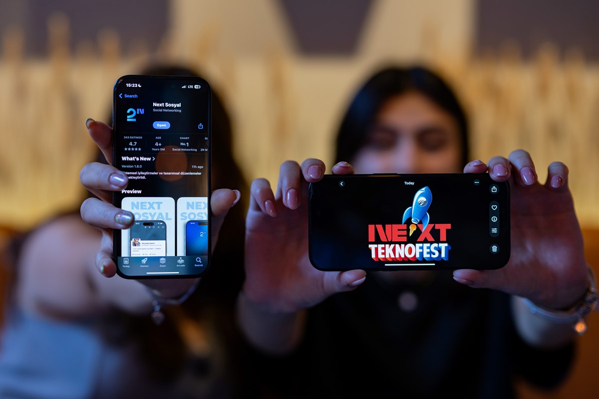 Yerli sosyal medya dönemi: TEKNOFEST girişimcilerinin geliştirdiği Next Sosyal açıldı