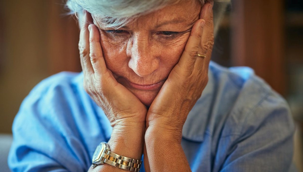 Kadınlarda alzheimer riski neden daha yüksek? İki fark belirlendi