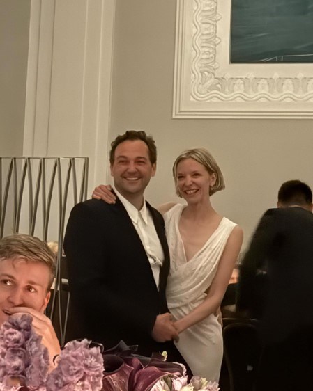 Succession dizisinin yıldızı Annabelle Dexter-Jones evlendi
