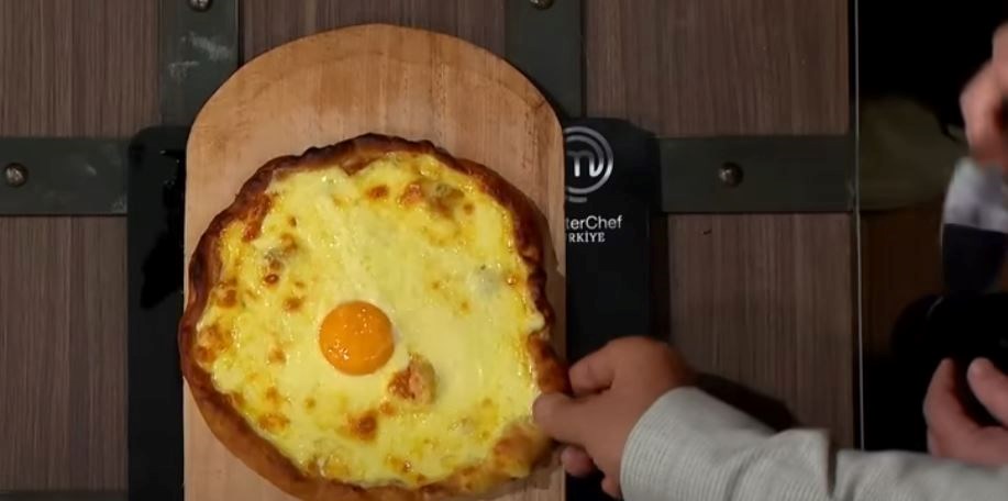 Trabzon yağlaması nasıl yapılır? (Yağlı pide tarifi)