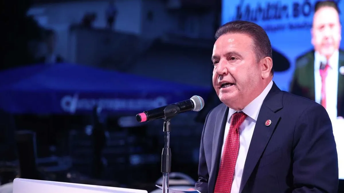 SON DAKİKA | Muhittin Böcek’in gelini Zuhal Böcek gözaltına alındı
