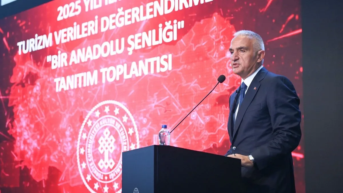 Turizm gelirinde rekor! Yılın ilk altı ayında 25,8 milyar dolar gelir elde edildi