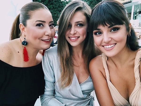 Hande Erçel’in anne acısı: Onun kaybıyla başa çıkabildim mi bilmiyorum