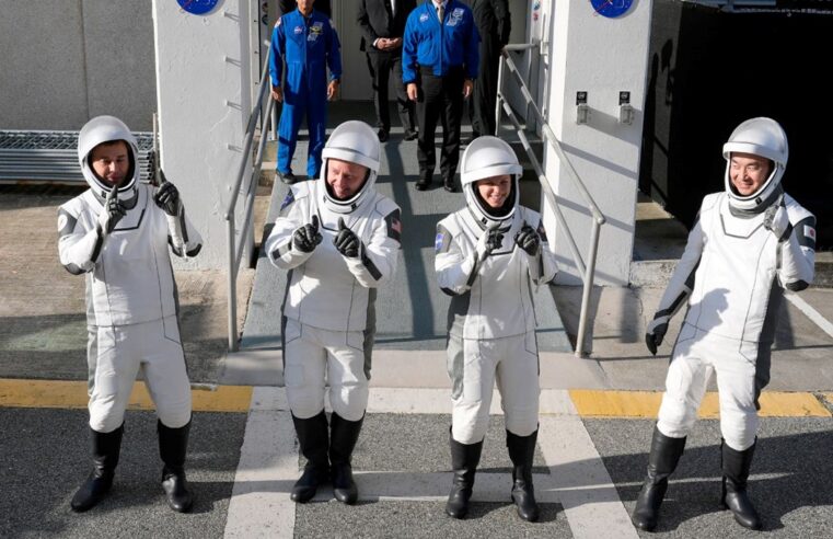 Uzaya bakteri gönderildi! SpaceX’ten hayati deney