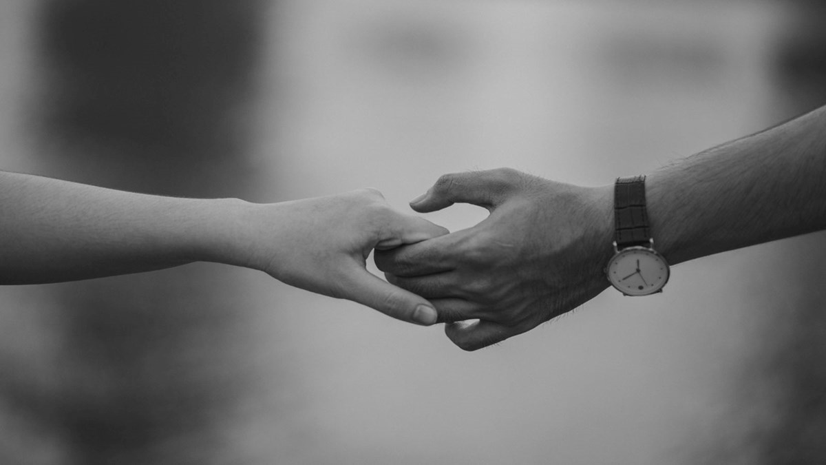Kaçıngan bağlanan bir partnerle gerçekten yakınlaşmak mümkün mü?