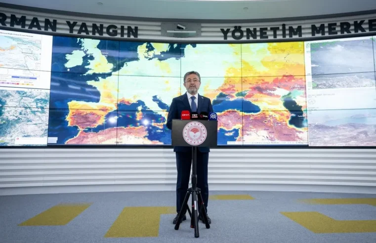 Bakan Yumaklı’dan o iddialara sert tepki! Orman yangınları söndürdük ama sosyal medyadaki yangın öyle kolay sönmüyor